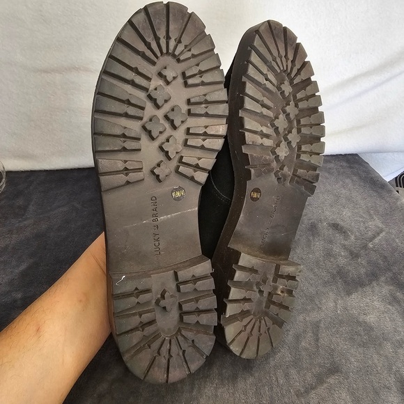 Lucky‎ Brand lace up suede leather shoes Men’s 9.5 main image 4